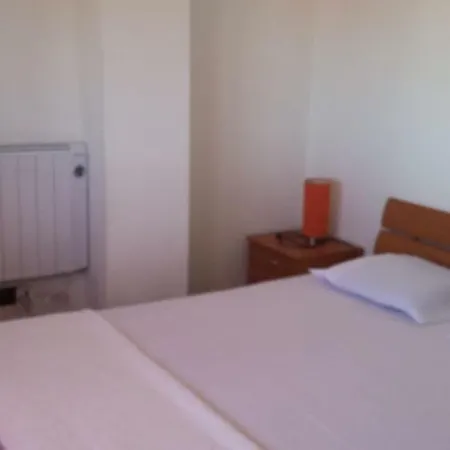 Montoito Beach And Surf House * Lourinha (Lisbon)